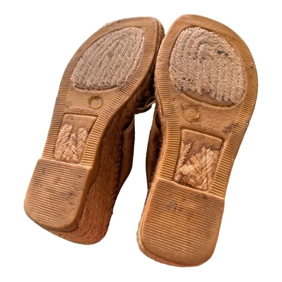 André Assous Silk Flower Espadrille Wedge Slip On Sandals Beige Size 6 - Picture 6 of 8